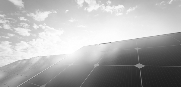 Solar photovoltaic panels array system